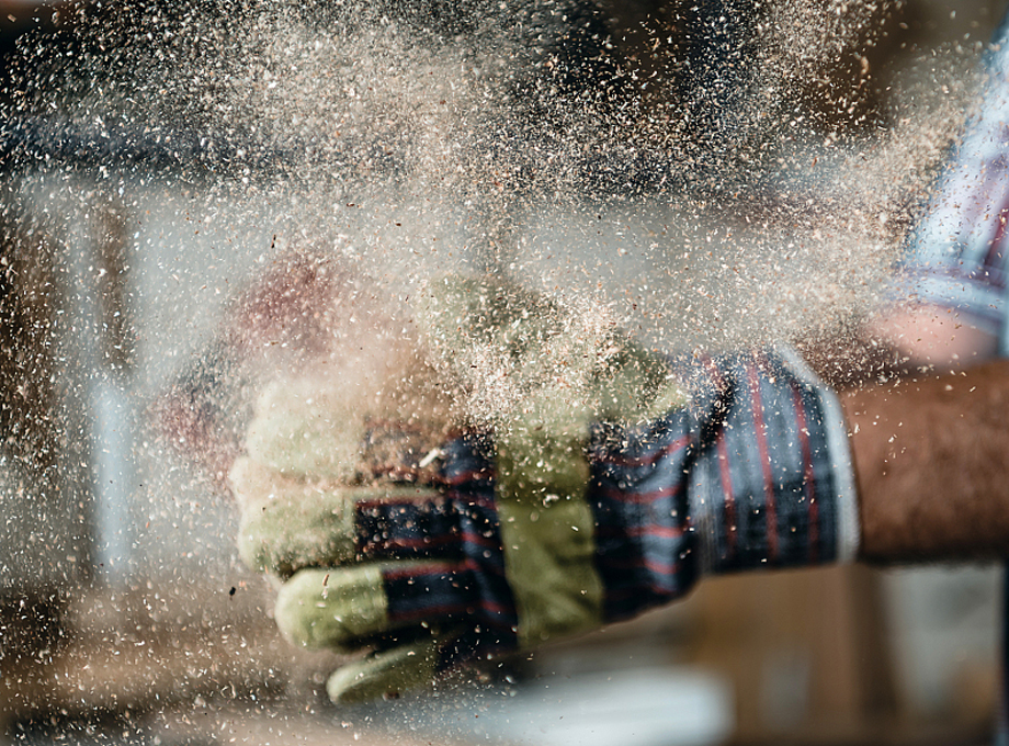 مساحيق دقيقة والغبار